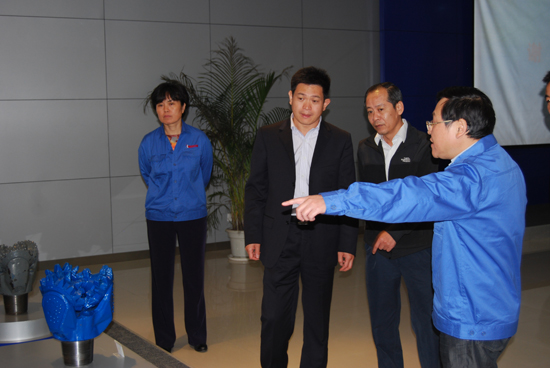 cippe走进江汉油田 高层会谈探索深入合作(图3)